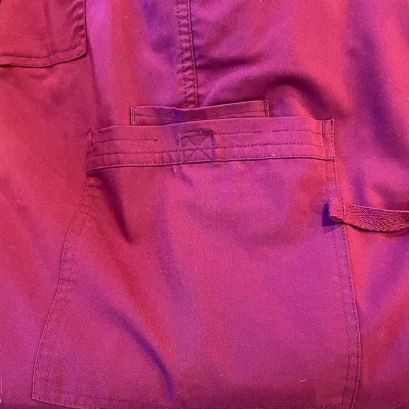 Mens Burgundy Scrub Uniform Set - Picture 11 of 14